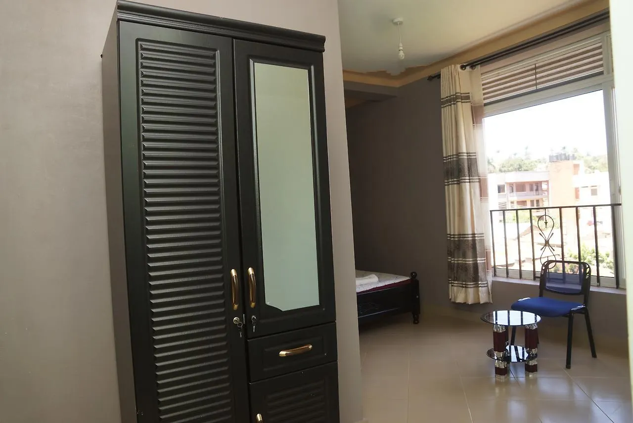 Oasis Top Hotel Καμπάλα